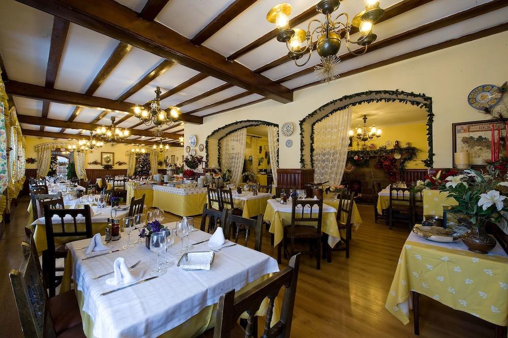 Hotel Adsera Ла-Молина Экстерьер фото