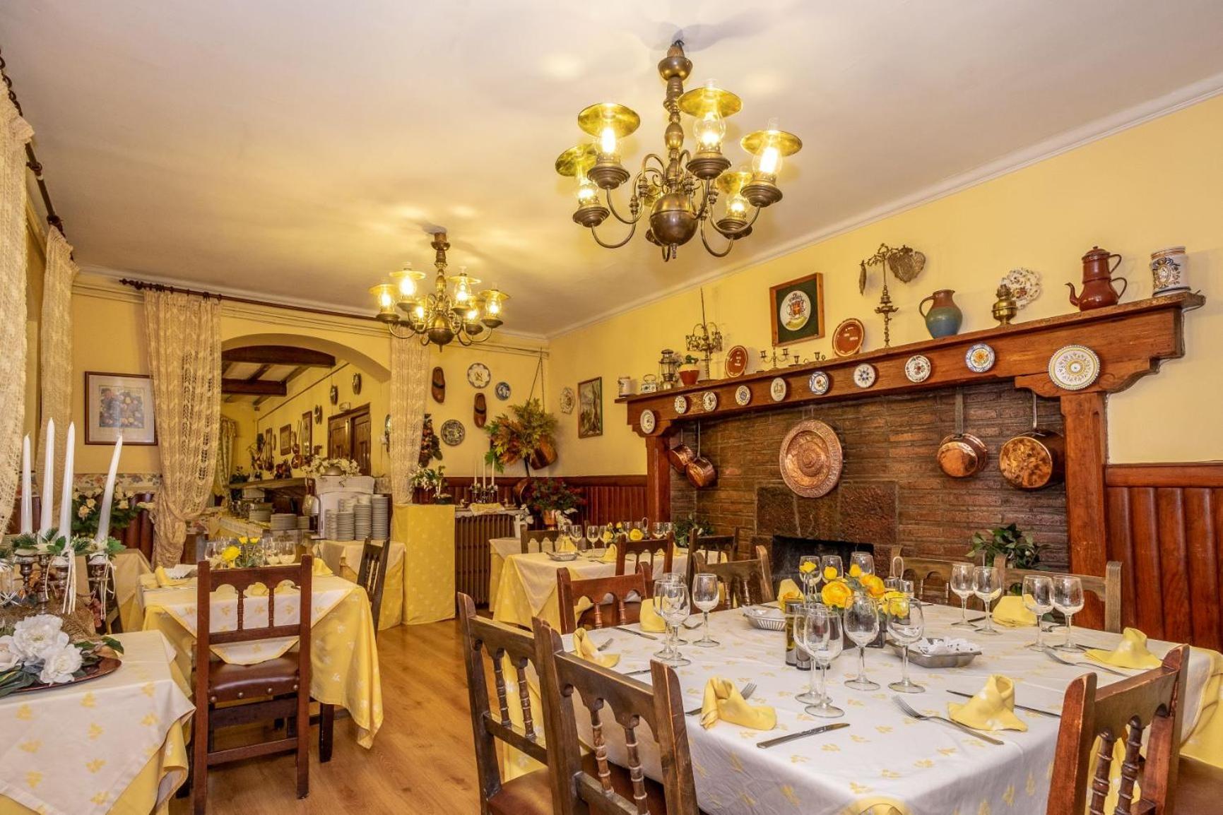 Hotel Adsera Ла-Молина Экстерьер фото